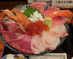 日本、外国人観光客のための国へ　7千円超の海鮮丼に1万円超のステーキ串
