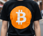 マックハウス、社名を「ジーイエット」に変更。「服」から「ビットコイン」へ