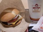 ハンバーガーのウェンディーズ、本場ではこんなことに……